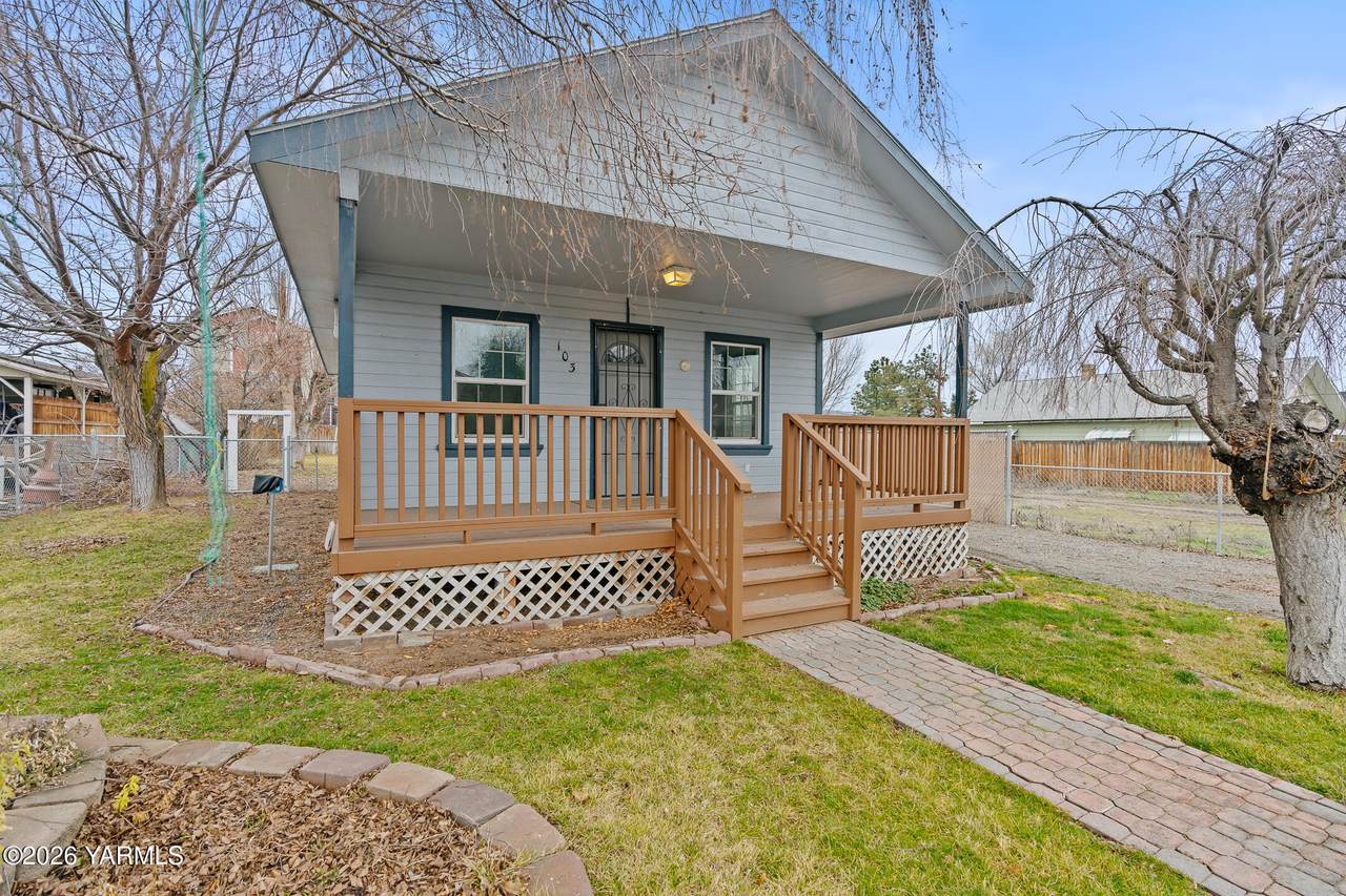 103 Bartlett Ave - Photo 1