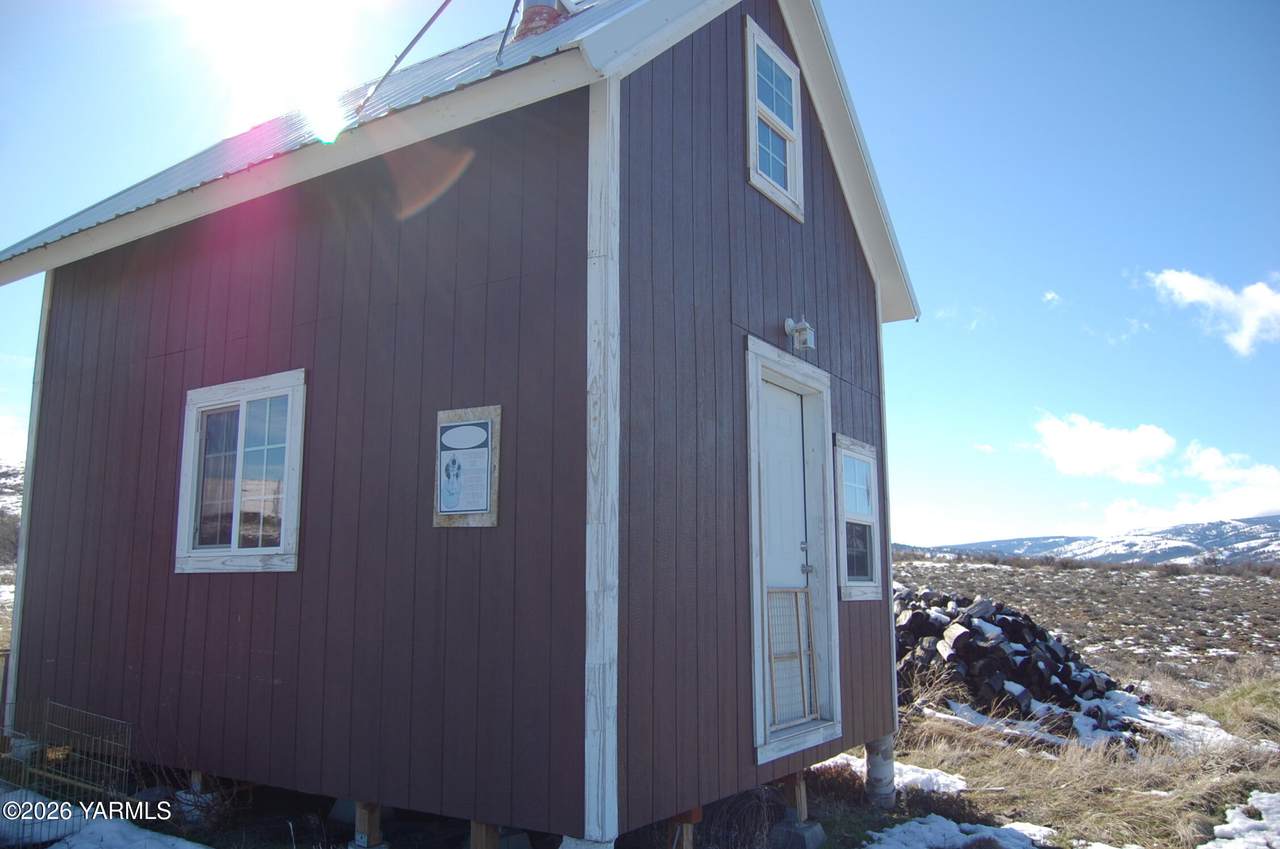 NKA Cowiche Mill Rd - Photo 1