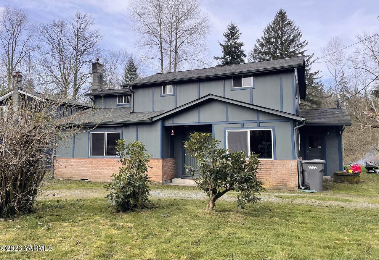 16324 91st Ave - Photo 1