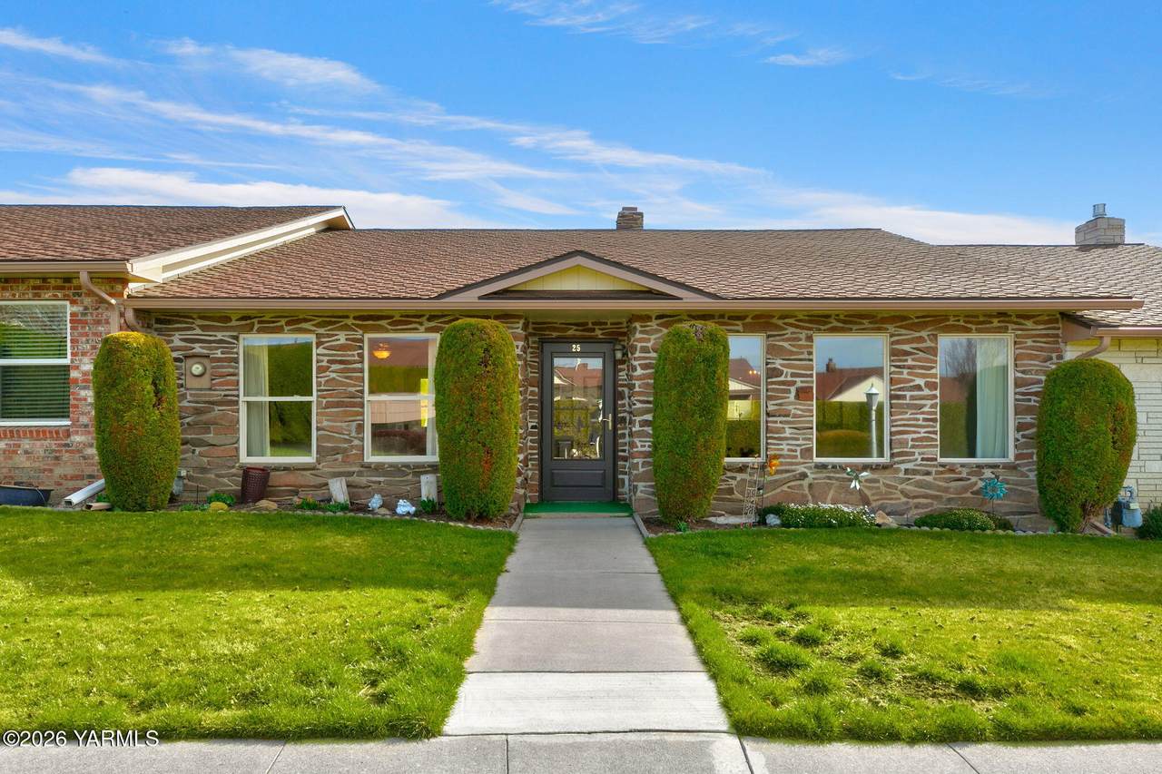 215 56th Ave - Photo 1