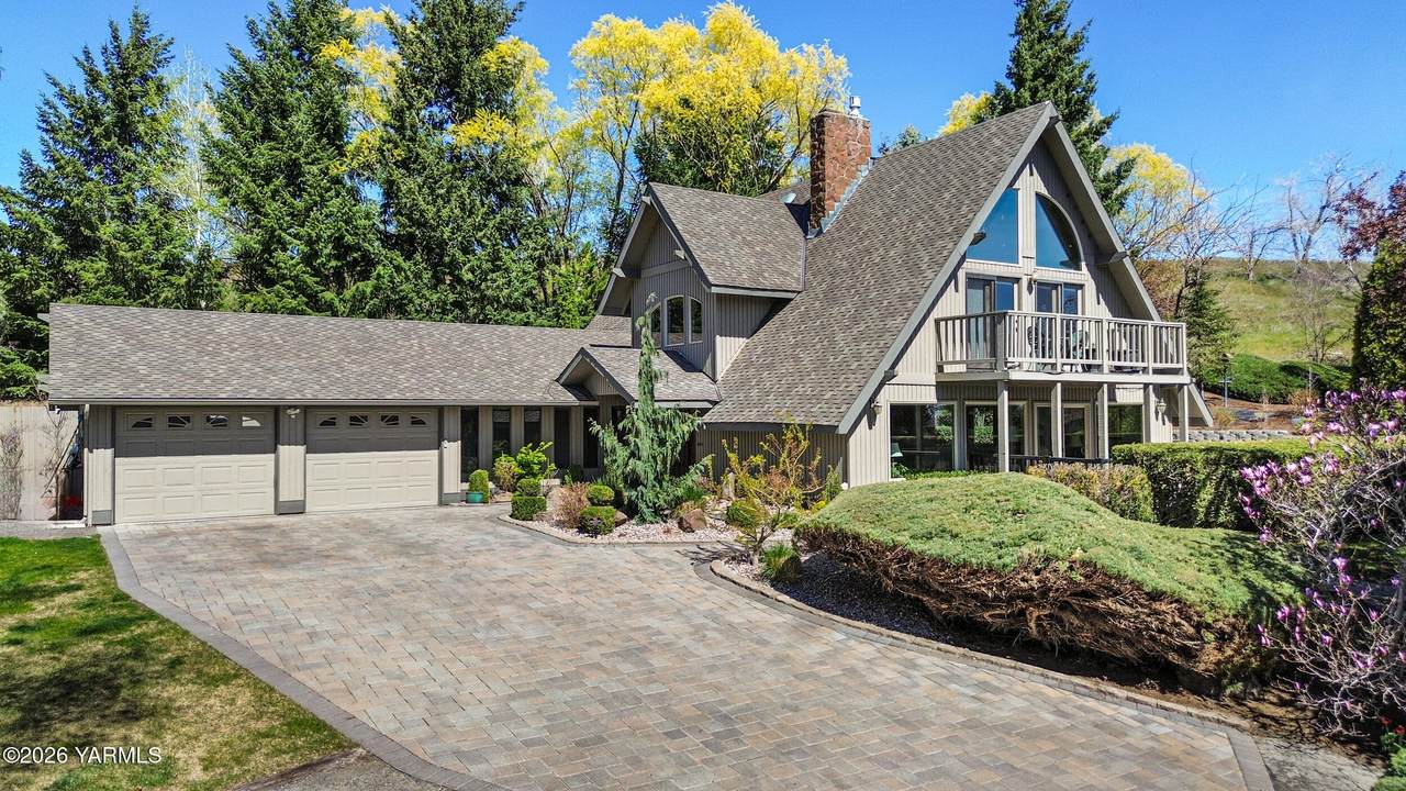 8603 Hawthorn Dr - Photo 1