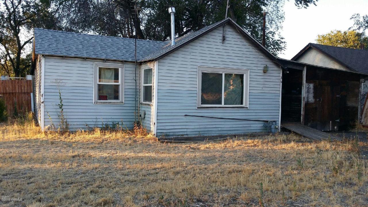2611 Swan Ave - Photo 1