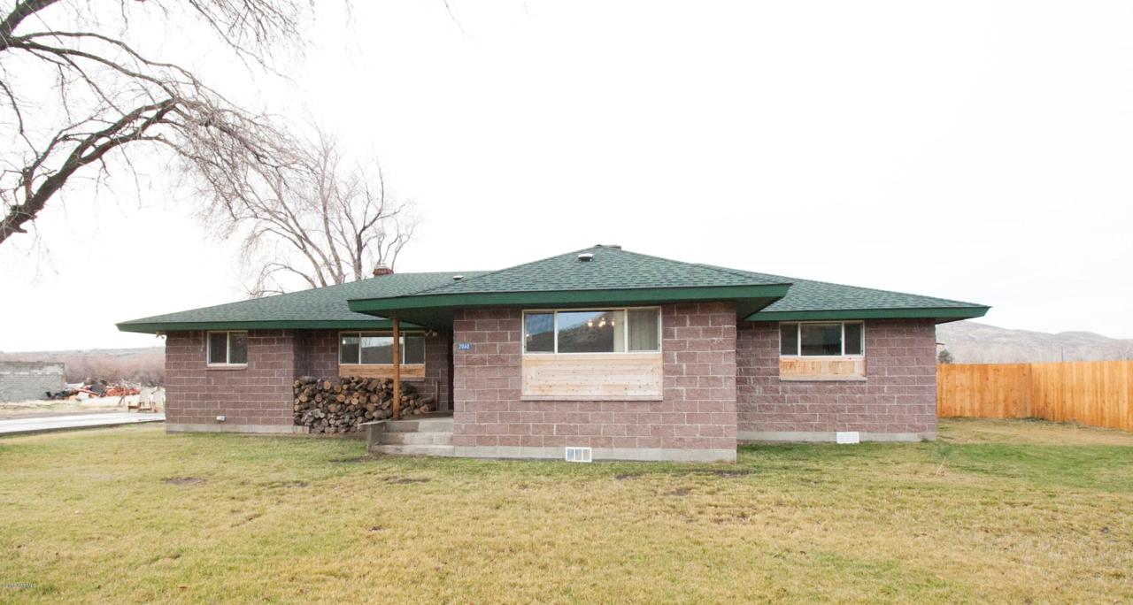 2060 Longmire Ln - Photo 1