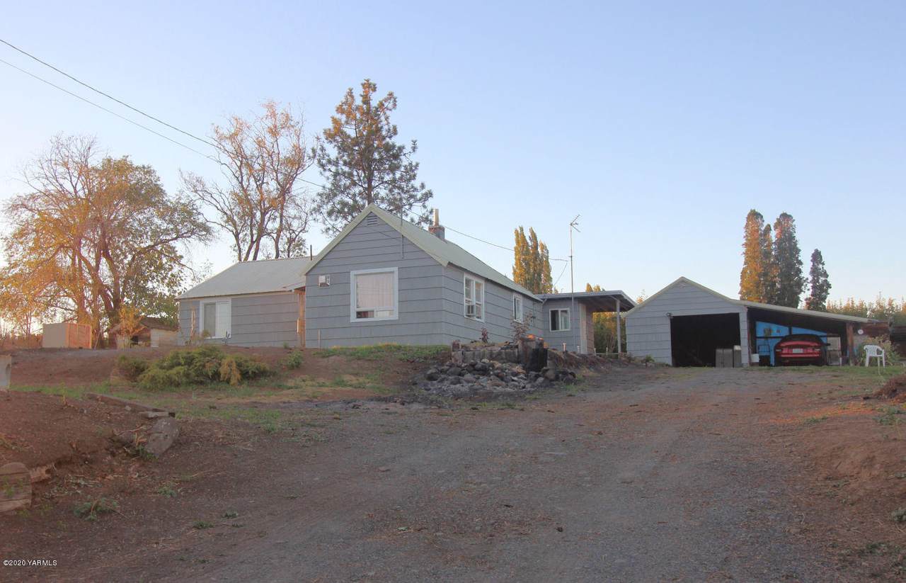 2412 Carlson Rd - Photo 1