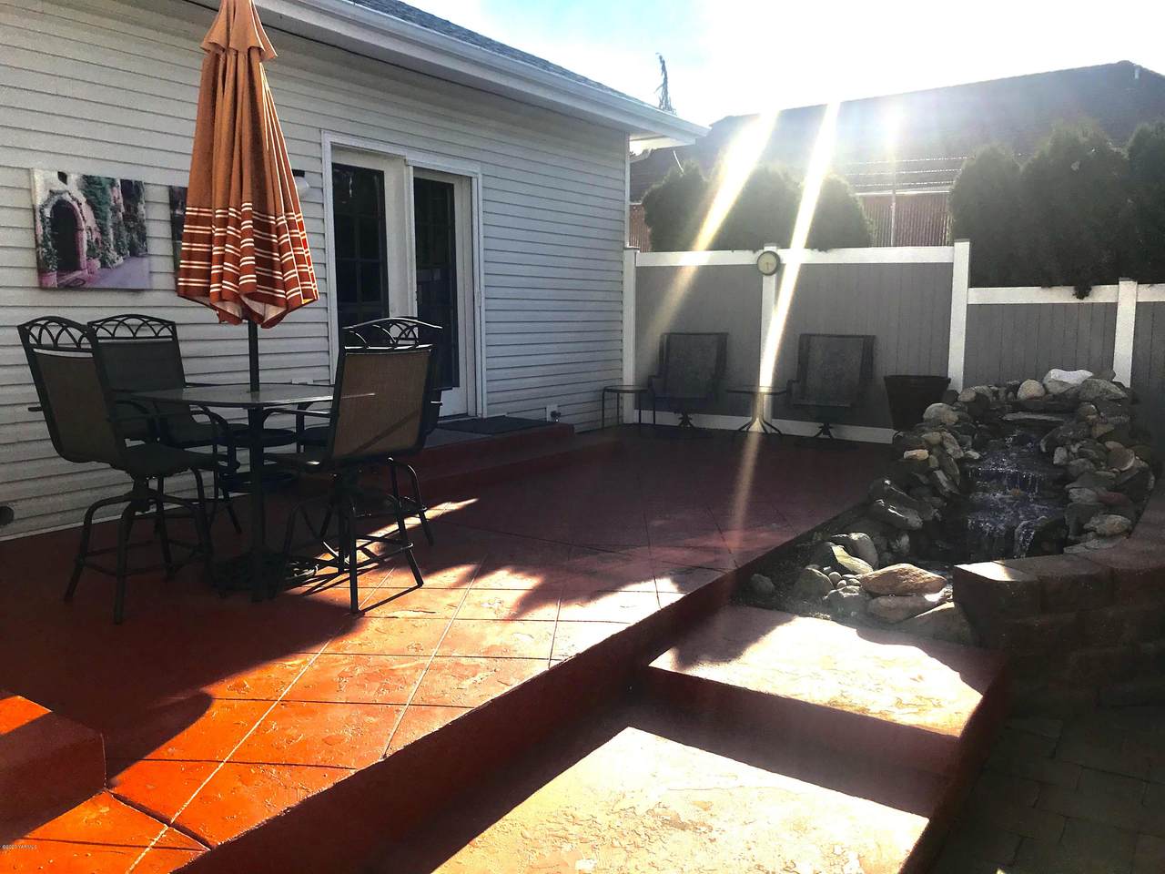 3701 Fairbanks Ave - Photo 1