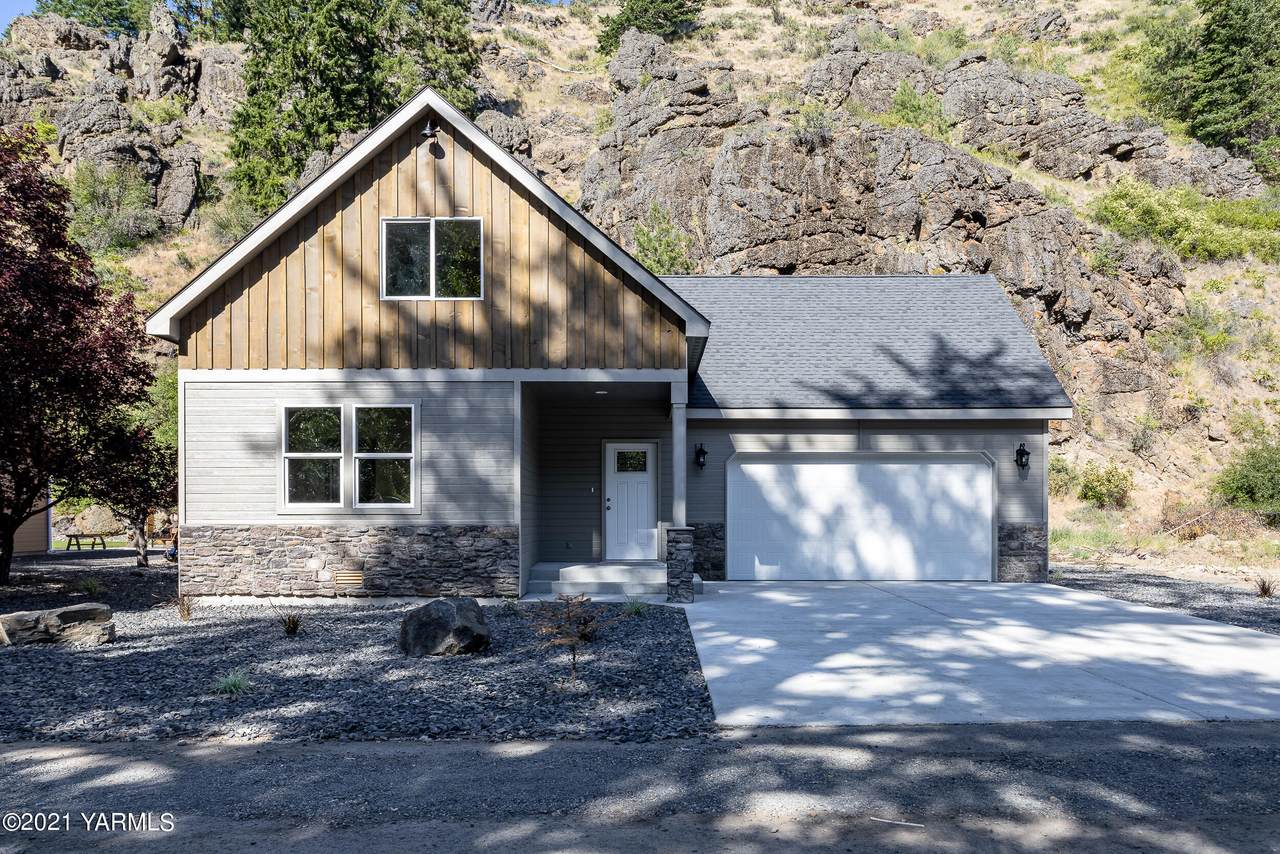 16327 Highway 410 - Photo 1