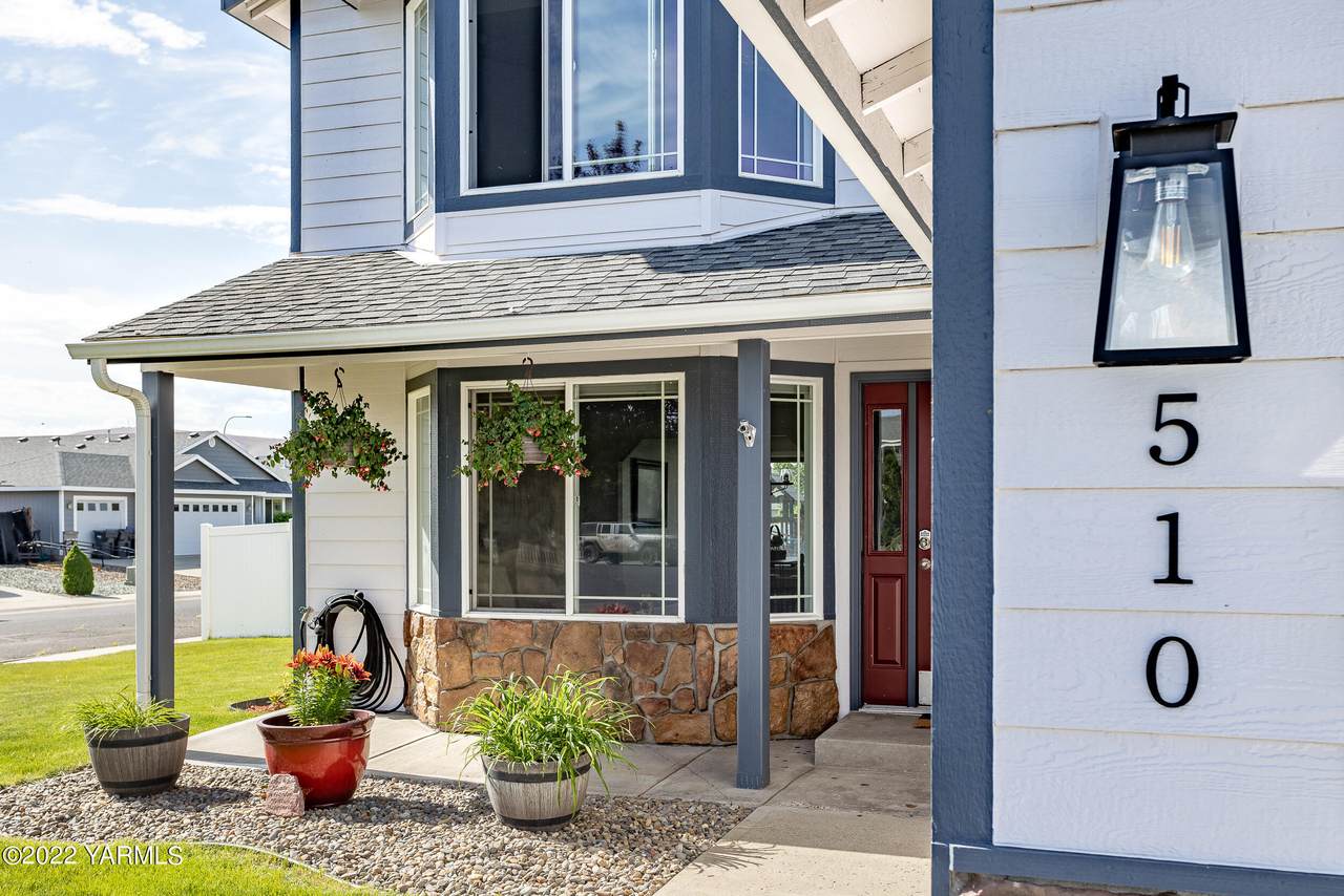 510 Willamette Ave - Photo 1