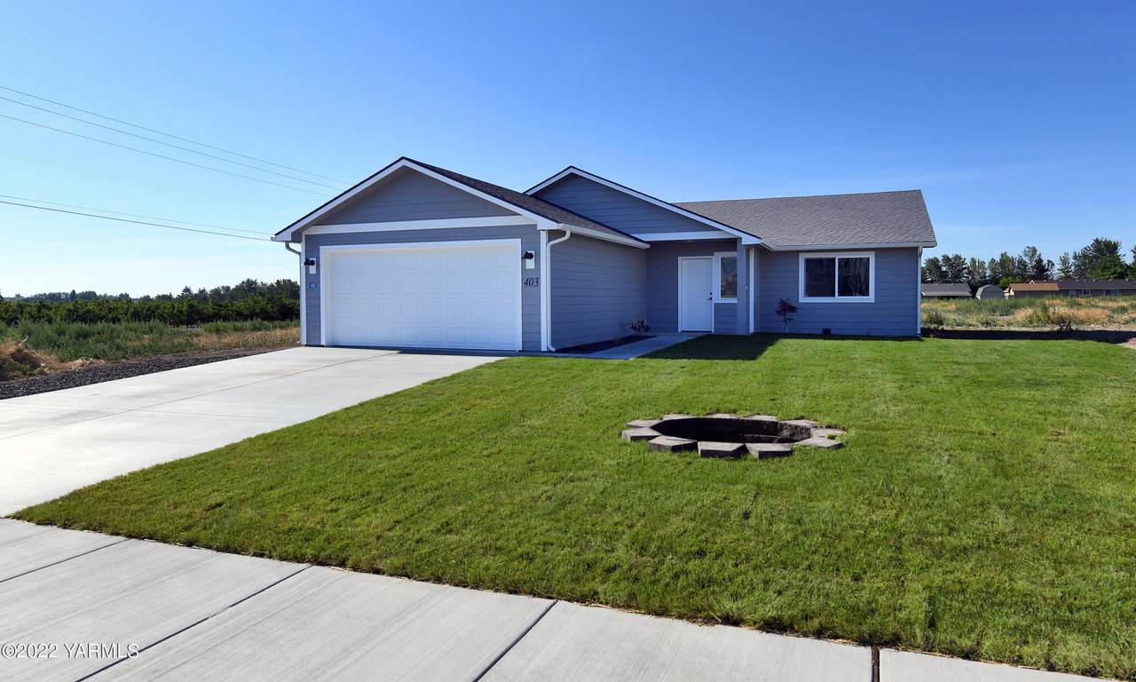 403 Pear Dr - Photo 1