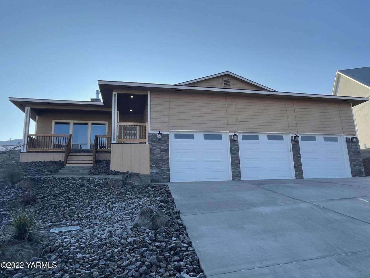 1208 Heritage Hills Ln - Photo 1