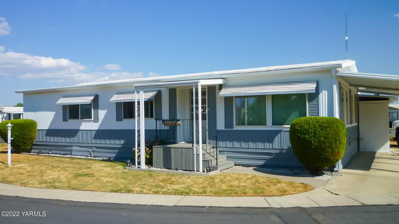 18 Washington Ave - Photo 1