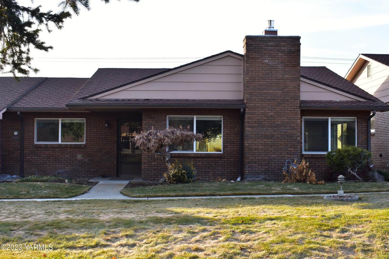 215 56th Ave - Photo 1