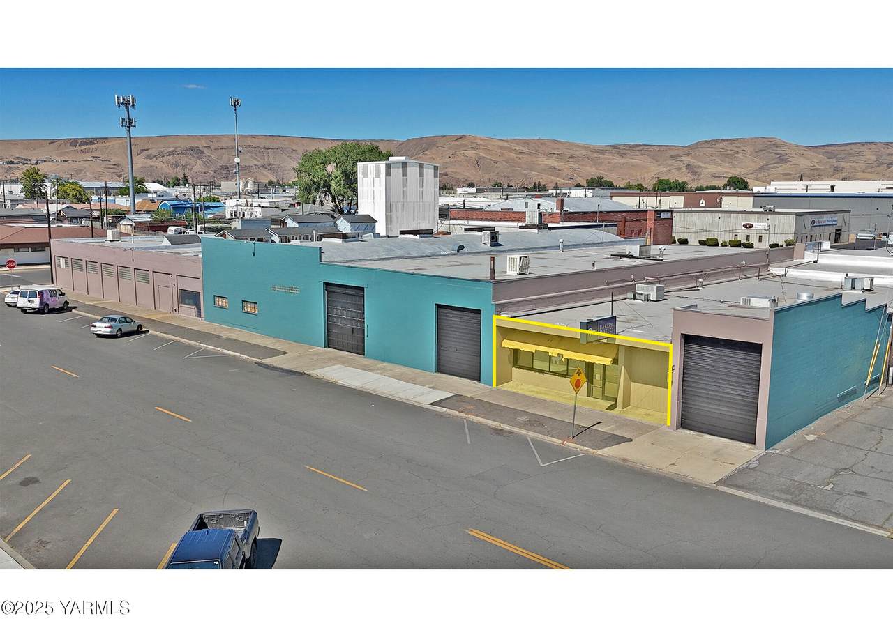 31 4th Ave - Photo 1