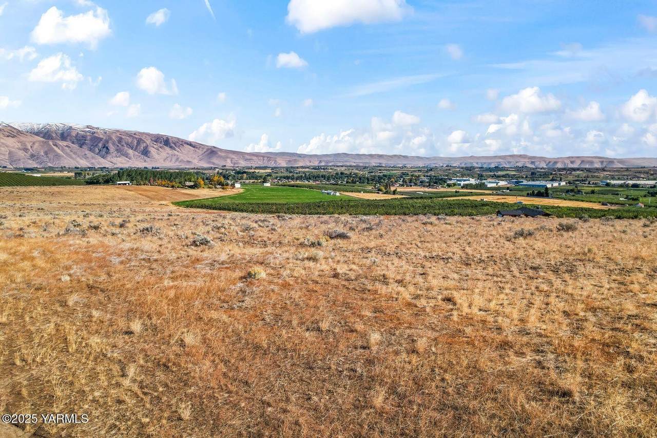 NKA Hatton Rd - Photo 1