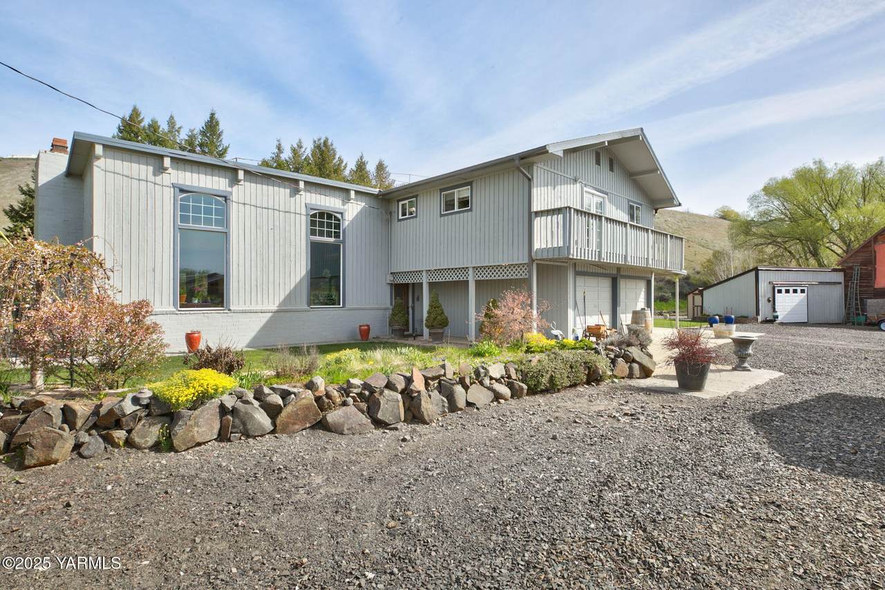 13907 Wide Hollow Rd - Photo 1