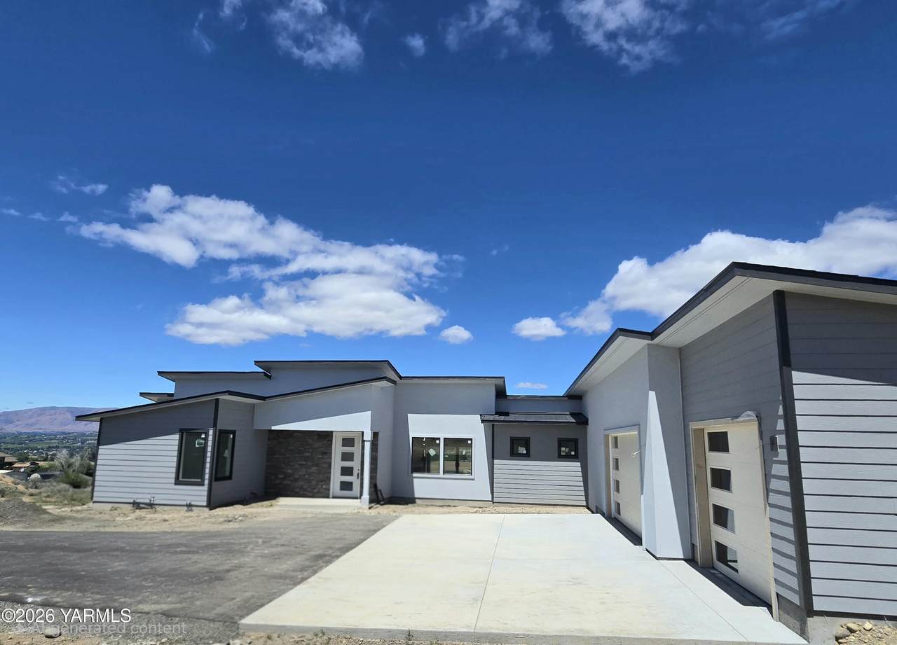 151 Lookout Point Dr - Photo 1