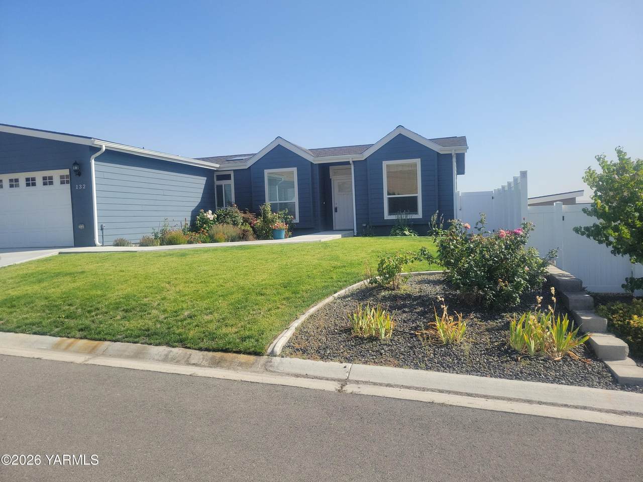200 Bridle Way - Photo 1