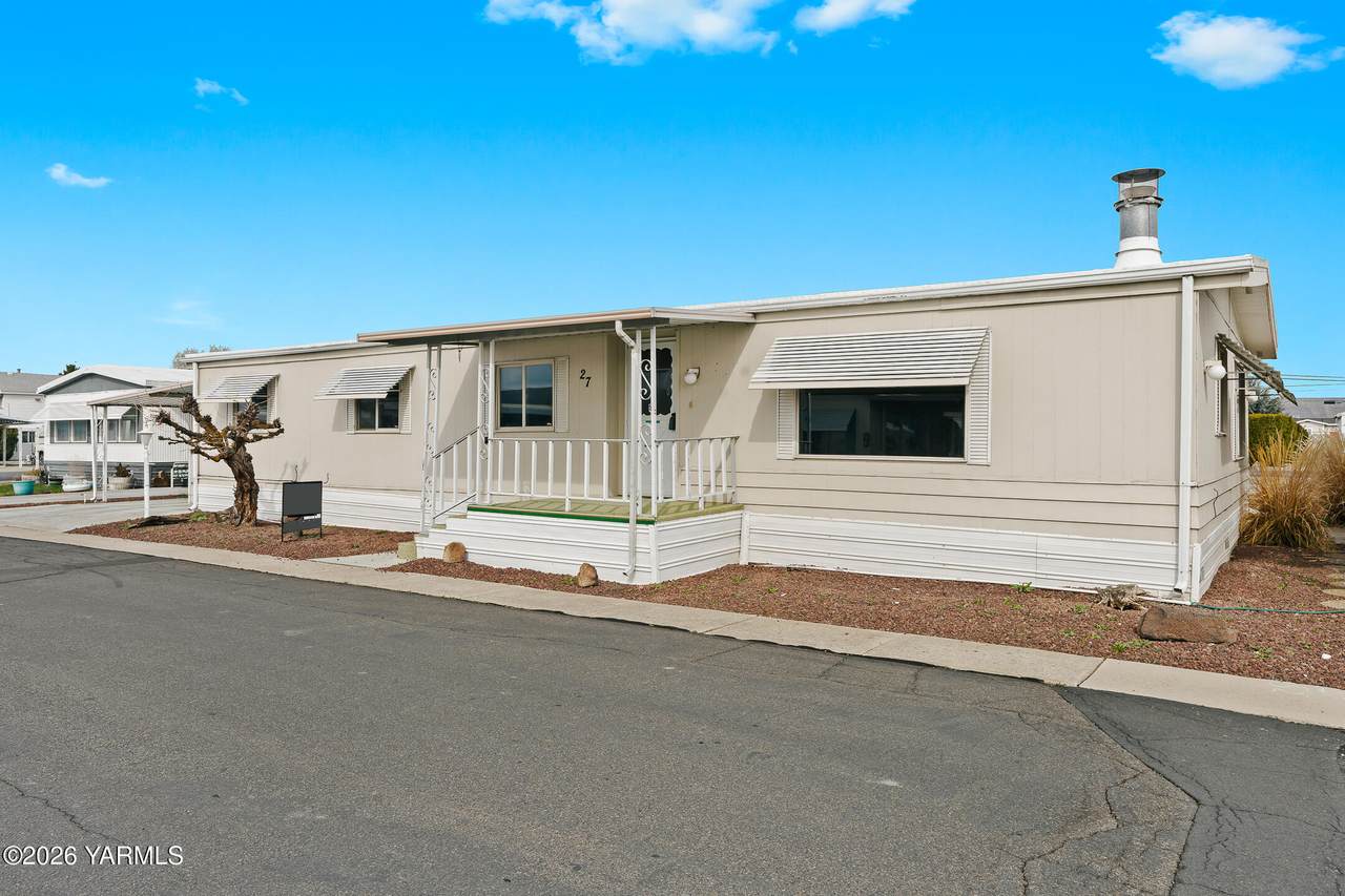 18 Washington Ave - Photo 1