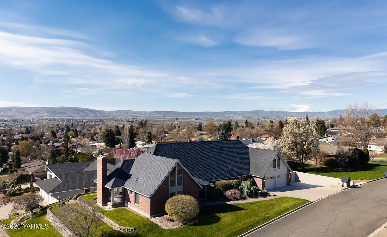 6102 Douglas Dr - Photo 1