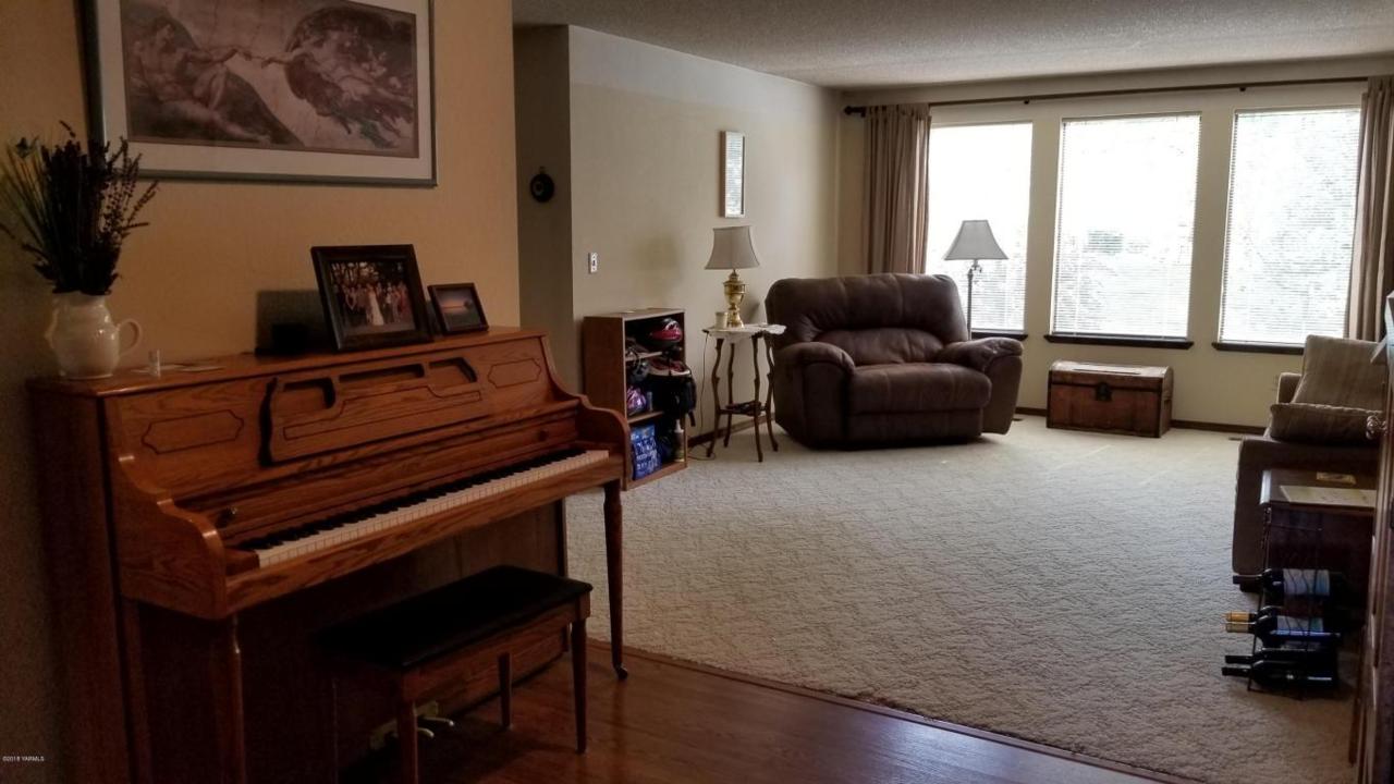 30 Cedar Hill Dr - Photo 1