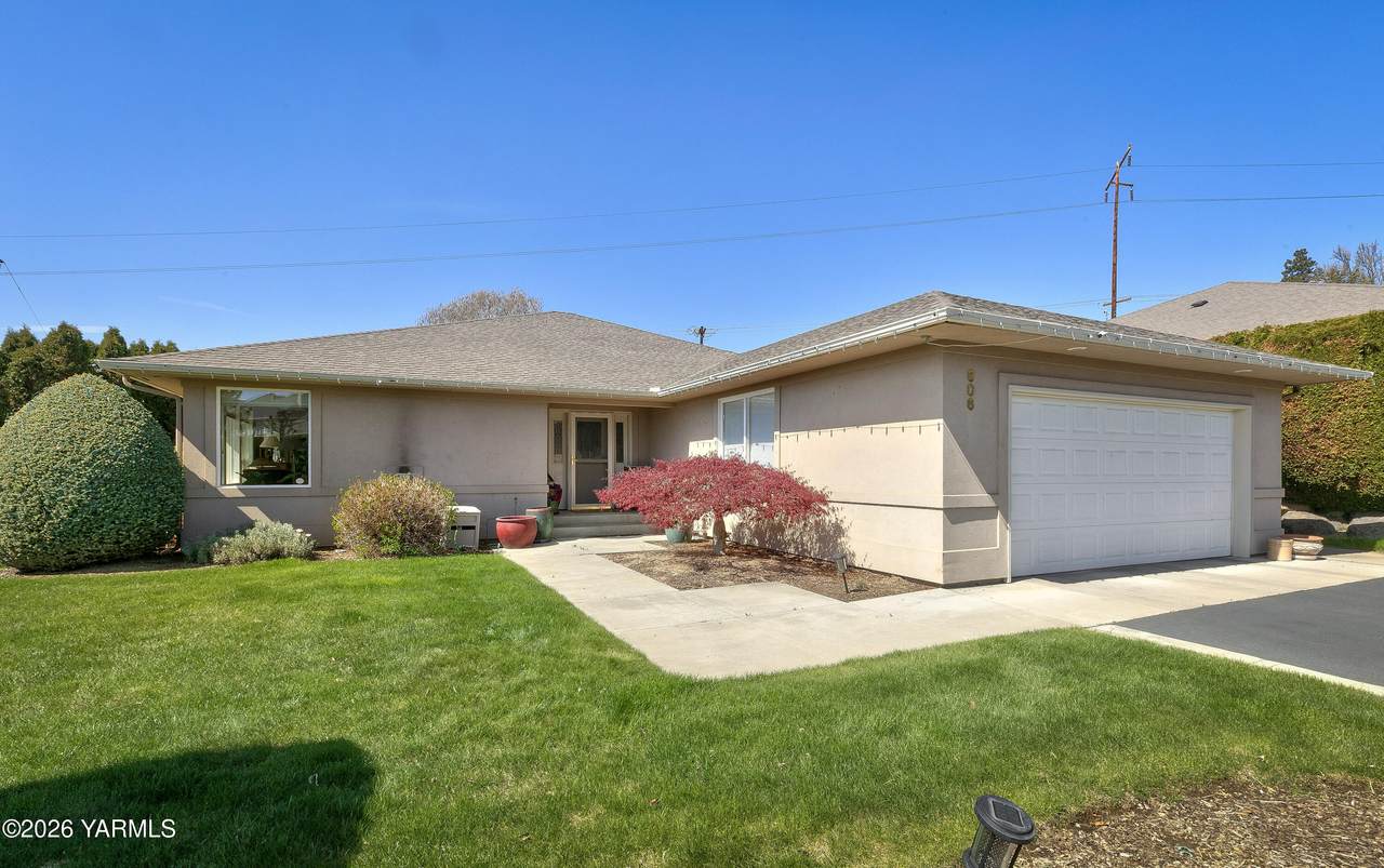 606 65th Ave - Photo 1