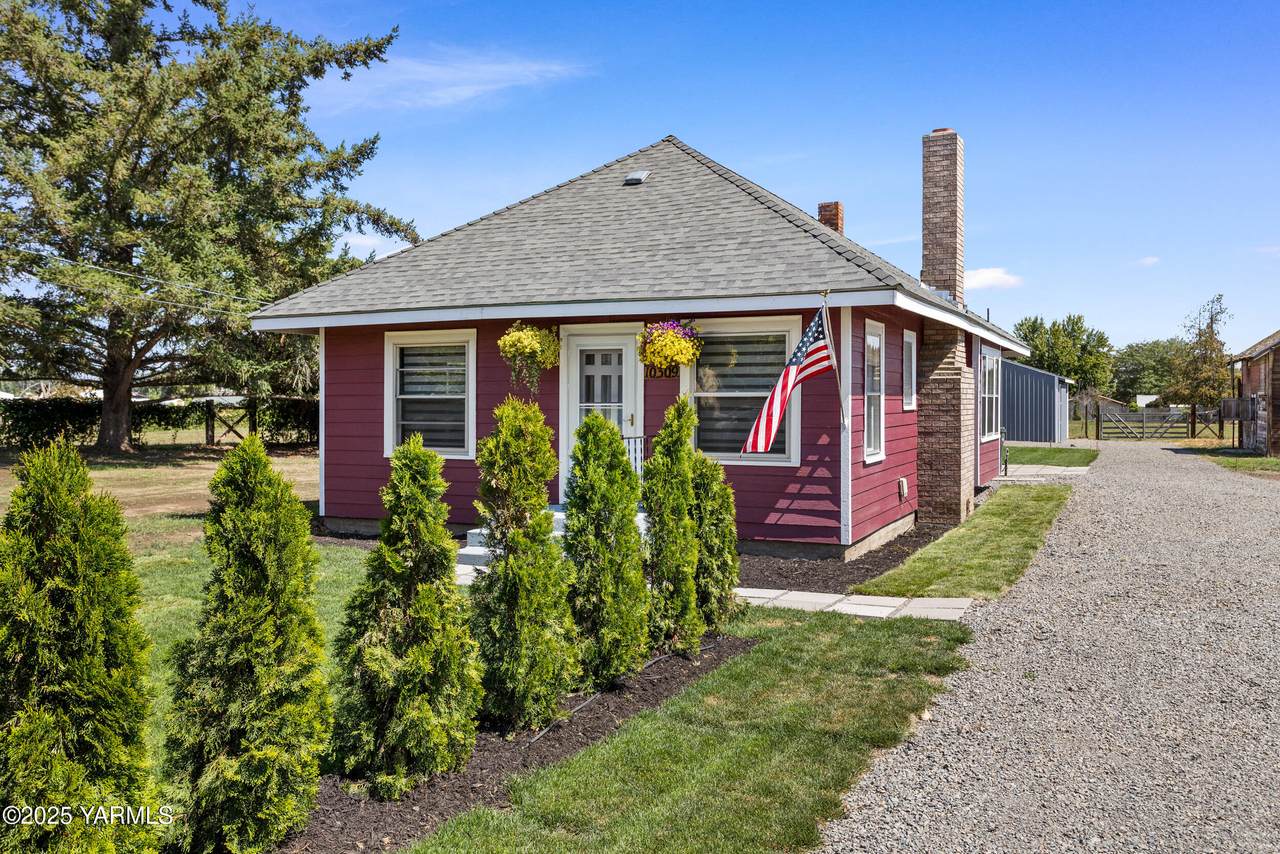 10309 Hughes Rd - Photo 1