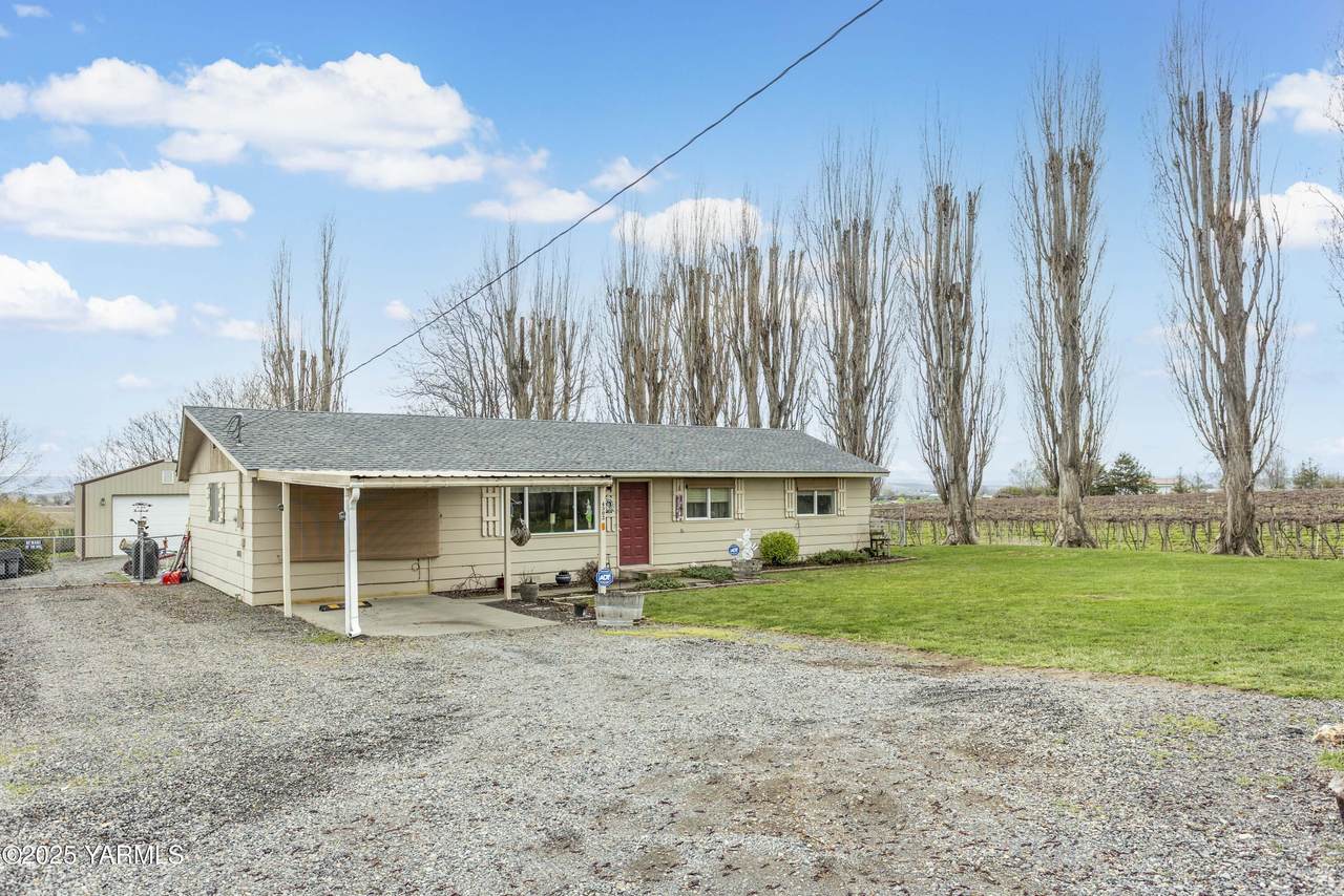 4302 Independence Rd - Photo 1