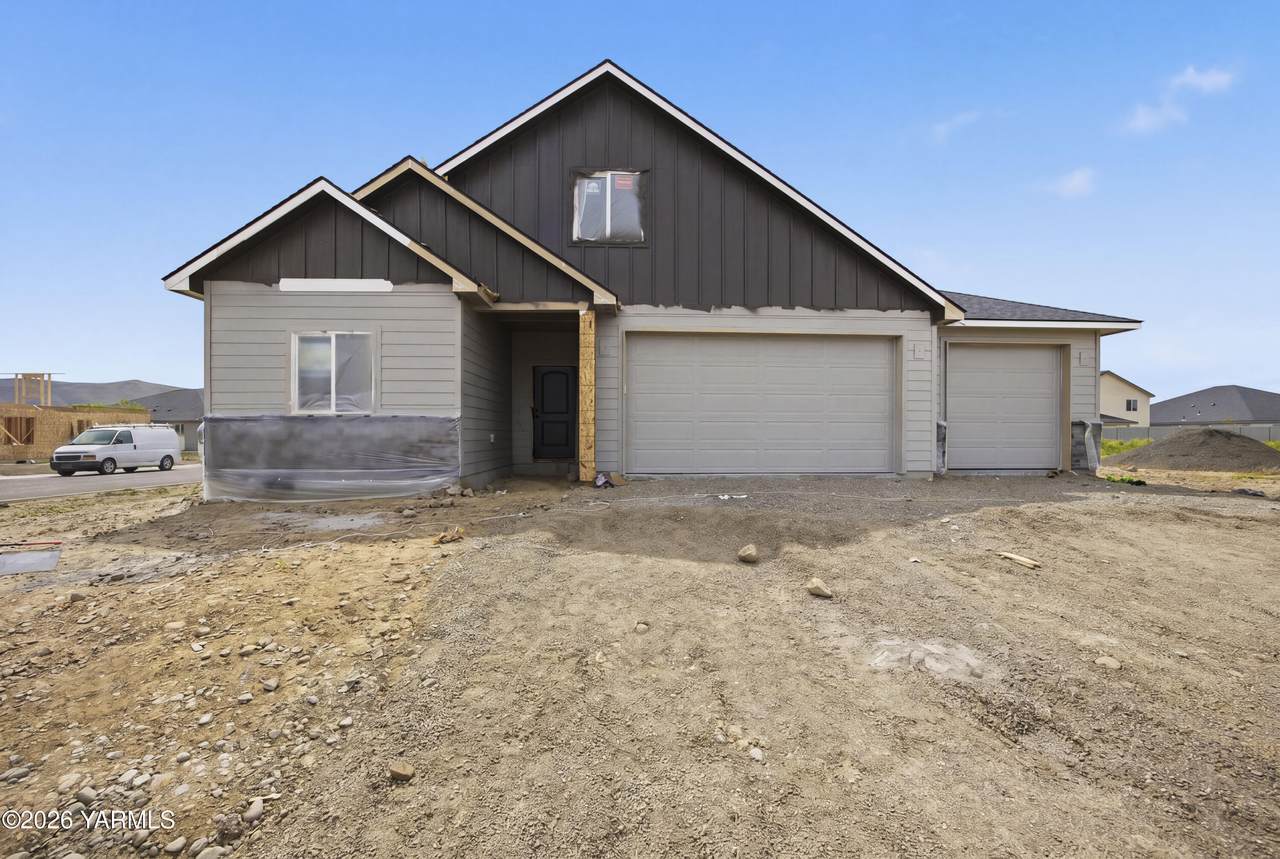 202 Packer St - Photo 1