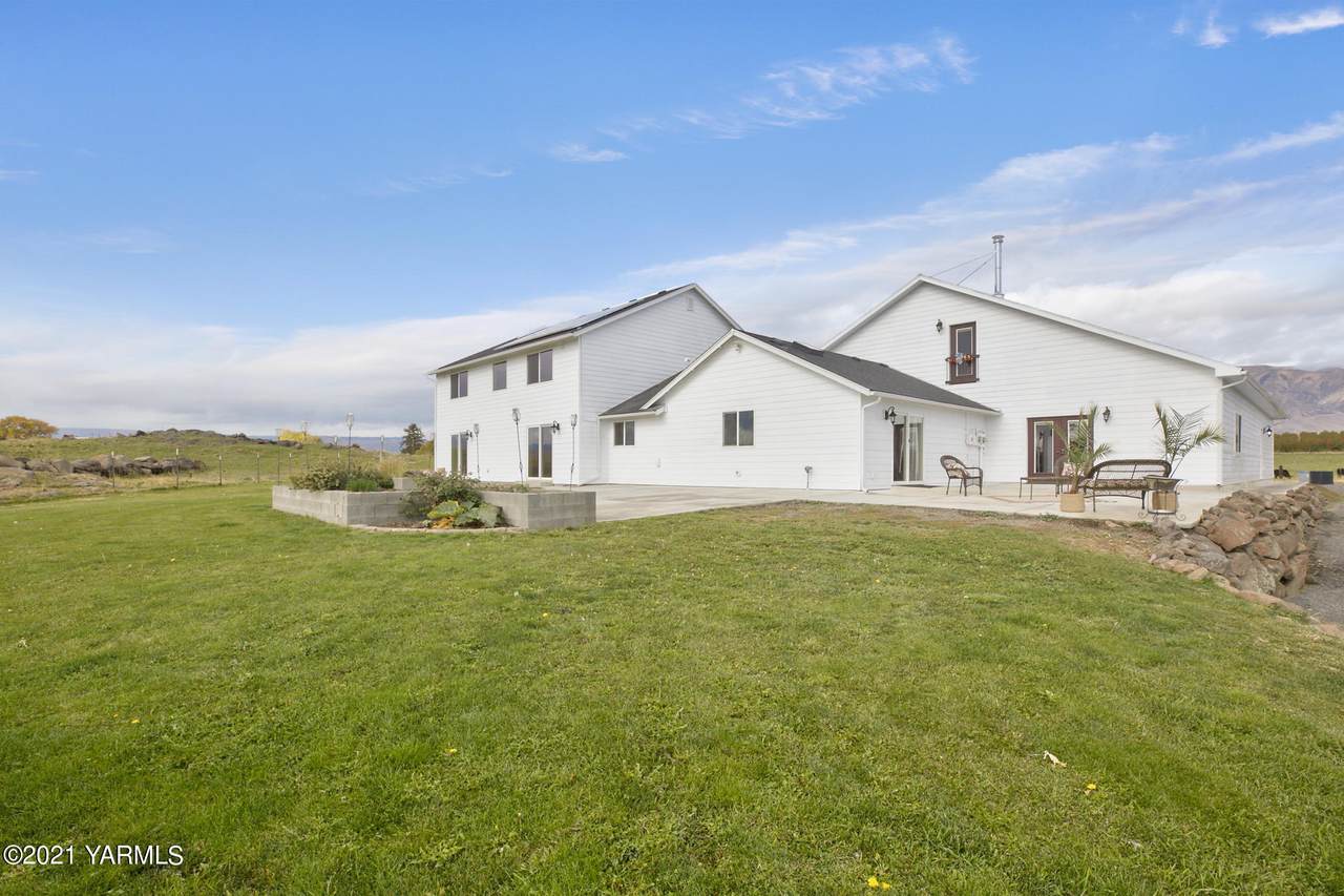 230 Hambelton Rd - Photo 1