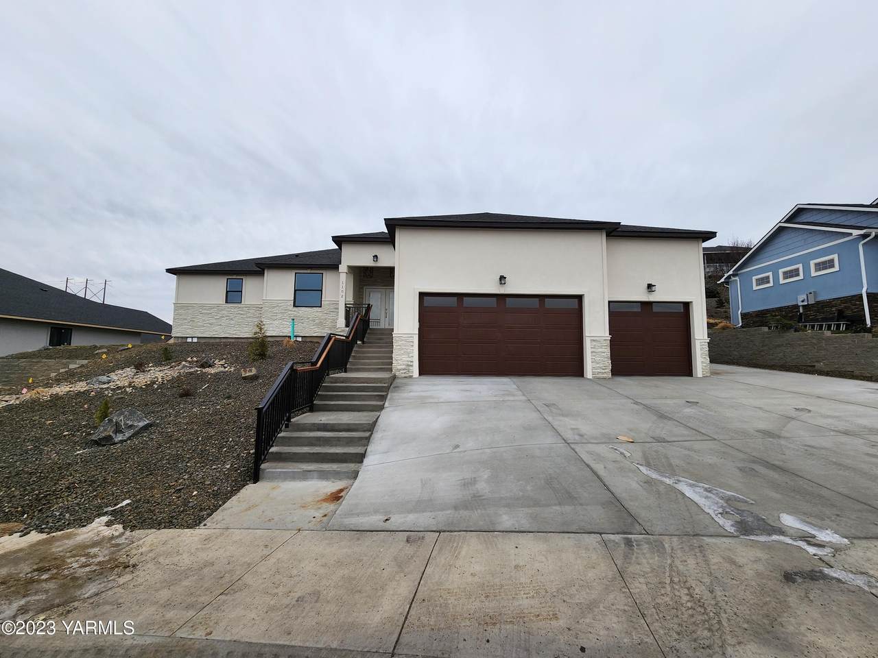 1102 Heritage Hills Ln - Photo 1
