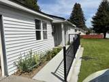 611 5th St - Photo 3