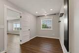 7905 Englewood Ave - Photo 19