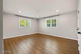 7905 Englewood Ave - Photo 20