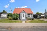 137 Hemlock Ave - Photo 2