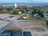 829 Vine Ave - Photo 3