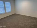 402 Maple Ave - Photo 11