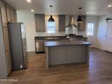 402 Maple Ave - Photo 5