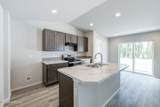 615 Oak St - Photo 10