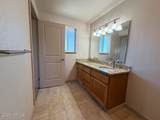 7909 Englewood Crest Dr - Photo 11
