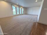 7909 Englewood Crest Dr - Photo 16