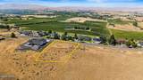 729 Lookout Point Dr - Photo 1