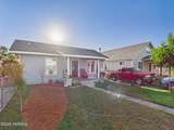 708 8th St - Photo 2