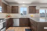 6114 Ian Ave - Photo 6