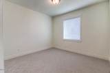 204 Rainier Dr - Photo 24