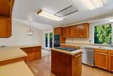 10806 Summitview Rd - Photo 12