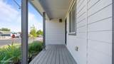 1542 12th St - Photo 2