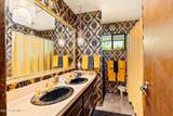 611 80th Ave - Photo 32