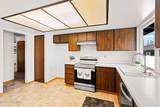 611 53rd Ave - Photo 11
