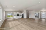 1616 Castlewood Ct - Photo 11