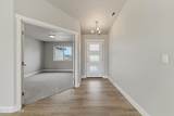 1616 Castlewood Ct - Photo 3