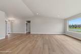 1616 Castlewood Ct - Photo 6